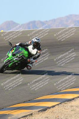 media/Nov-12-2023-SoCal Trackdays (Sun) [[5d1fba4e7d]]/Bowl (930am)/